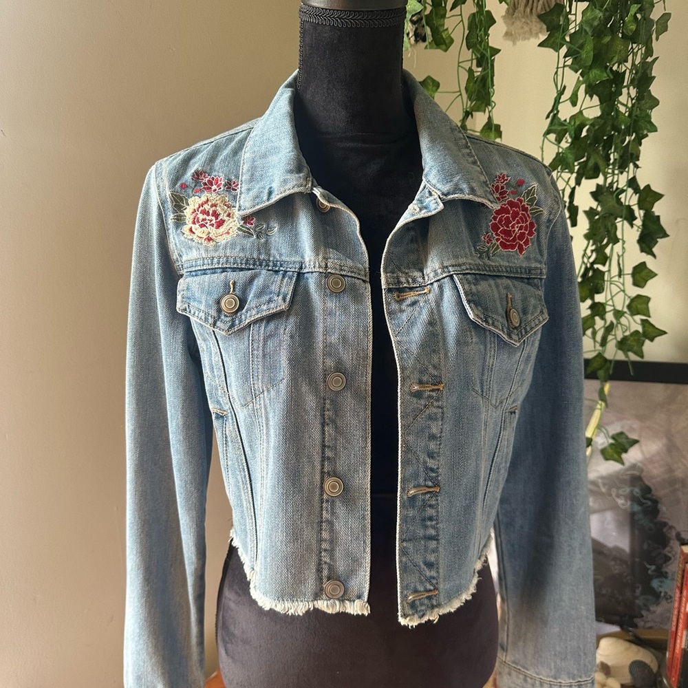 Forever 21 Blue and Red Cropped Jean Jacket with Embroidery